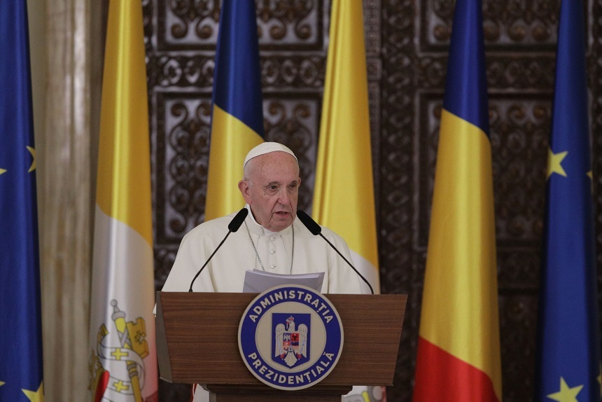 UPDATE - Papa Francisc: Invoc asupra întregii populaţii a ţării, belşugul binecuvântărilor divine şi să vă protejeze Maica Domnului. Dumnezeu să binecuvânteze România!