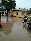 IGSU: Efecte ale ploilor torenţiale în municipiul Bucureşti şi în 21 de localităţi din şase judeţe; 42 de persoane sunt cazate în locuinţe modulare