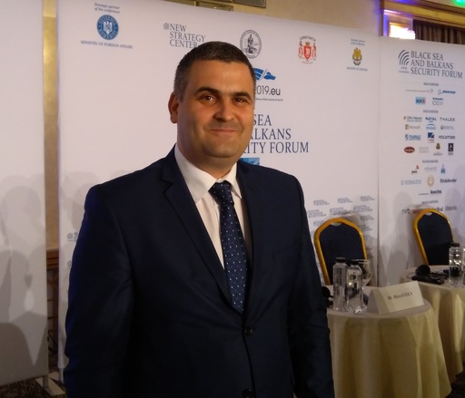 Leş: Şi dacă am avea 10 la sută din PIB pentru următorii ani, România nu va avea capabilităţi singură să facă faţă unui potenţial agresor cum este Rusia