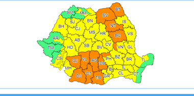Cod portocaliu de ploi torenţiale, vijelii şi grindină în 13 judeţe, până la ora 23.00; în întreaga ţară se vor înregistra fenomene periculoase, o informare fiind valabilă până marţi seară