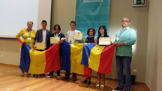 Trei medalii de aur şi una de argint pentru elevii români, la Olimpiada Balcanică de Fizică