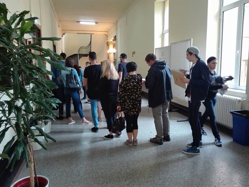Admitere la UMF Iaşi: Cei mai mulţi candidaţi s-au înscris la Medicină Generală, în timp ce la Farmacie nu s-au ocupat toate locurile