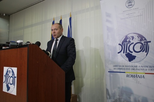 Şeful DIICOT: Nu neglijăm nicio pistă, nicio variantă. Ne-am dori din tot sufletul să găsim fetele în viaţă. Au fost găsite probe ADN care atestă prezenţa fetei de 15 ani în maşina şi în locuinţa inculpatului - VIDEO