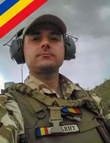 Iohannis a semnat decretul pentru decorarea post-mortem a militarului mort în Afganistan