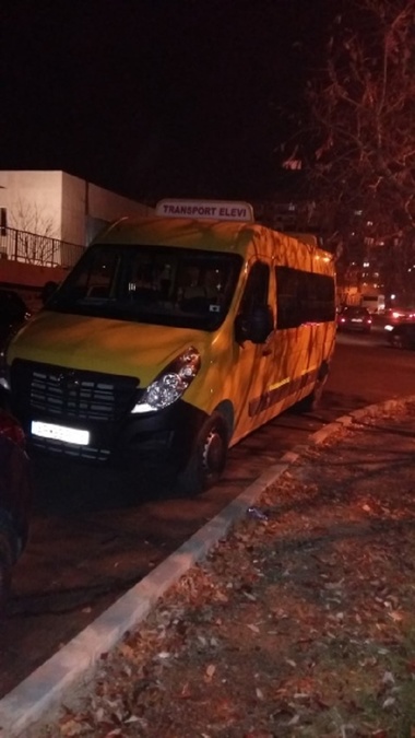 IGPR: Peste 4.200 de autovehicule destinate transportului de elevi, verificate de poliţişti; sute de microbuze şcolare aveau ITP-ul expirat şi nu deţineau RCA