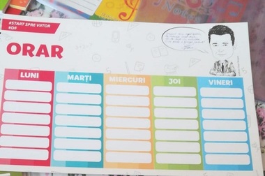 Orare de la primarul sectorului 5 pentru elevi: Să te uiţi în calendar/C-ai şanse s-ajungi primar. Consiliul Municipal al Elevilor Bucureşti solicită depolitizarea educaţiei şi stoparea difuzării de materiale electorale în şcoli şi grădiniţe