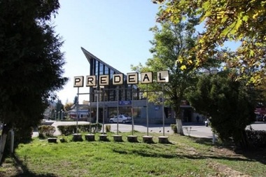 Consiliul Local Predeal ar putea fi dizolvat, după ce şapte consilieri au demisionat şi nu mai există cvorum
