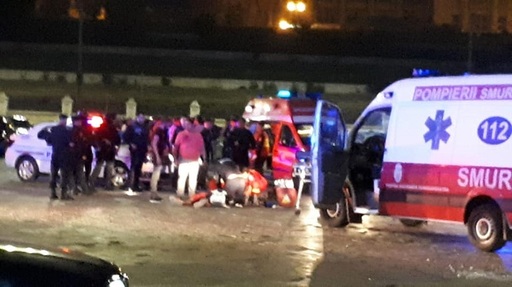 Ministerul de Interne: O comisie va analiza modul în care este gestionată ordinea publică în Piaţa Constituţiei; Poliţia Capitalei audiază mai multe persoane implicate în scandalul soldat cu un mort şi un rănit  - VIDEO