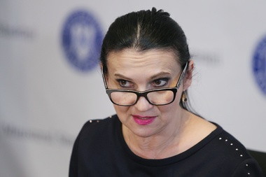 Sorina Pintea răspunde acuzaţiilor deputatului USR Emanuel Ungureanu, privind achiziţia vaccinului antigripal: Ministrul nu e implicat în achiziţii. Comisia de evaluare a procedat oarecum corect. S-a făcut o economie de 22 milioane de lei