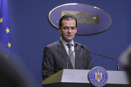 Orban spune că la Ministerul Muncii nu a fost găsit un studiu de impact privind creşterea salariului minim pe economie: Precum creşterea din 1989 anunţată de la balcon - din burtă, fără niciun fel de calcul, fără studiu de impact