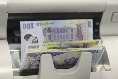 Ministrul Finanţelor afirmă că, după primele nouă luni ale anului, "gaura" din buget este de 21 de miliarde de lei 