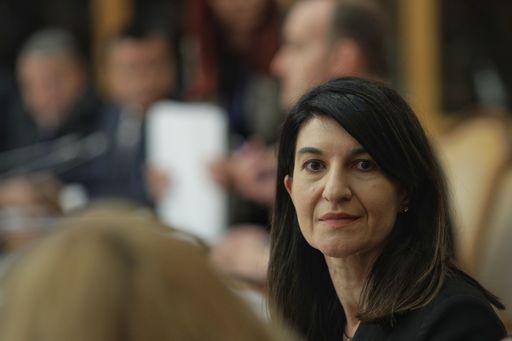 Ministrul Muncii scrie despre ”labirintul pensionarului român”: 10 paşi întinşi uneori până la 6 luni peste ternenul de 45 zile din lege pentru calcularea sau recalcularea unei pensii