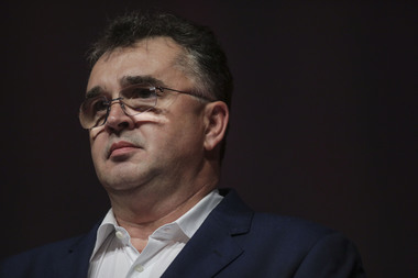 Marian Oprişan a depus plângere penală împotriva şefilor Inspectoratului Şcolar Vrancea pe care-i acuză că blochează un proiect aprobat de Consiliul Judeţean