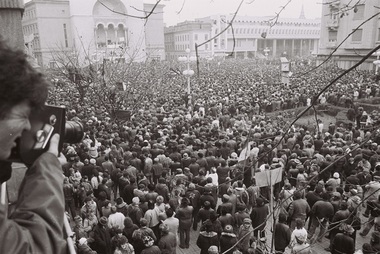 30 DE ANI DE LA REVOLUŢIE: Zi de doliu la Timişoara, în memoria primilor tineri care au murit