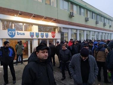 Grevă spontană la regia de transport în comun din Constanţa. Şoferii au refuzat să iasă pe trasee în această dimineaţă
