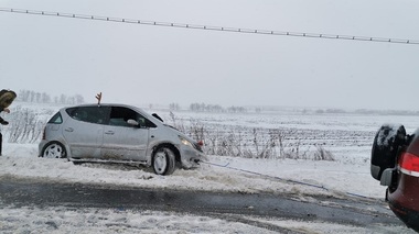 Ministrul Transporturilor: Suntem pregătiţi să acţionăm pentru desfăşurarea traficului în condiţii de iarnă
