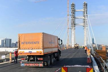 Primăria Capitalei anunţă că ”în primăvara anului viitor” bucureştenii vor putea circula pe Podul Ciurel