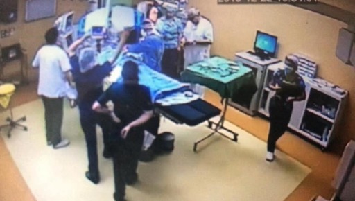 Ministerul Sănătăţii: Spitalul Clinic de Urgenţă Bucureşti respectă normele de siguranţă a pacientului/ Unitatea a respectat planul de măsuri impuse în urma incidentului în care o femeie a luat foc pe masa de operaţie