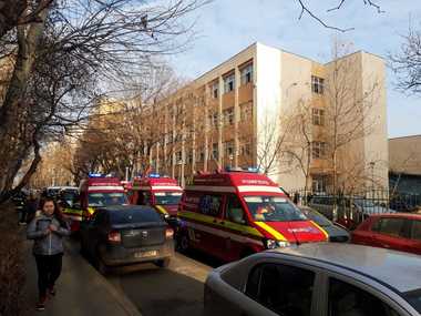 Reprezentanţii Inspectoratului Şcolar al Municipiului Bucureşti propun monitorizarea şi verificarea de către DSP a firmelor care fac dezinfecţie în unităţile de învăţământ/ Marian Banu: Nimeni nu verifică clar ce substanţe se dau pe ce suprafeţe