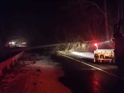 ISU Bucureşti-Ilfov: 59 de intervenţii generate de fenomenele meteo, în intervalul 17.00 – 21.00/ Gabriela Firea: În sudul Bucureştiului, se va ajunge la 15 – 20 de centimetri de zăpadă