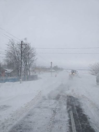 CNAIR: Autostrada A2, pe tronsonul Lehliu - Feteşti, şi opt drumuri naţionale mai sunt închise circulaţiei