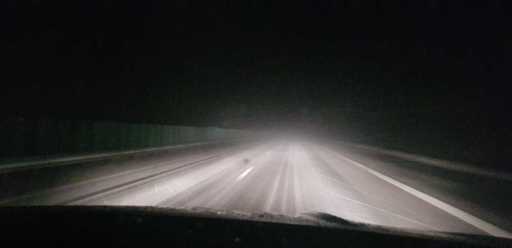Centrul Infotrafic: Traficul rămâne închis pe Autostrada Soarelui, între Drajna şi Feteşti, din cauza viscolului/ Pe mai multe sectoare de drum din ţară sunt restricţii de circulaţie