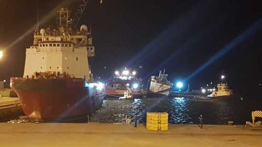 UPDATE - Nava scufundată în Portul Midia la sfârşitul lunii noiembrie a fost adusă la ţărm