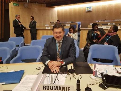 Medicul Alexandru Rafila spune că acest coronavirus ar avea două modele de transmitere. Unul cu multe cazuri într-un timp scurt şi mortalitate ridicată şi altul în care forma este mai uşoară şi afectează persoanele tinere 

