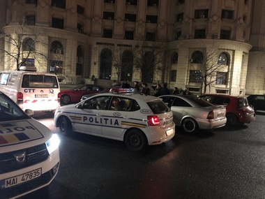 Controale ale Poliţiei Capitalei privind starea tehnică a vehiculelor: Amenzi de peste 44.200 lei, 36 certificate de înmatriculare retrase şi într-un caz a fost suspendat dreptul de utilizare a autovehiculului
