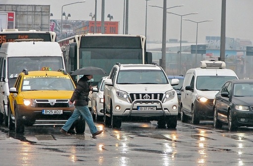 Grupul de Comunicare Strategică infirmă informaţiile vehiculate pe reţelele sociale privind "închiderea/carantinarea" municipiului Bucureşti şi anunţă că Poliţia s-a sesizat din oficiu privind infracţiunea de comunicare de informaţii false