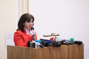 Ministrul Educaţiei anunţă că există posibilitatea ca suspendarea cursurilor să se prelungească/ Pentru elevii claselor a VIII-a şi a XII-a vor fi cursuri online de luni 
