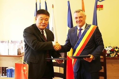 Primăria Deva anunţă că oraşul va primi sprijin în lupta împotriva coronavirusului de la municipalitatea din China cu care este înfrăţit