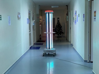 Constanţa: Spitalul Clinic de Boli Infecţioase deţine deja un robot pentru dezinfecţia aerului şi a suprafeţelor - FOTO
