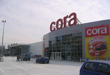 cora România îşi modifică programul de funcţionare. Toate magazinele vor fi deschise între 07:30 – 20:30, dar accesul între orele 07:30 – 08:00 este dedicat persoanelor de peste 65 de ani şi cadrelor medicale