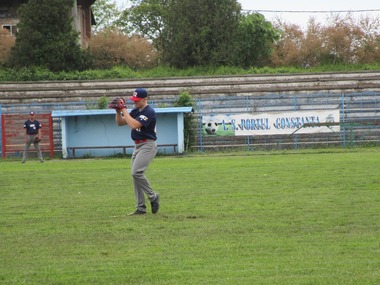 Constanţa: Spitalul militar mobil va fi amplasat pe stadionul Portul şi va trata cazurile uşoare şi medii de Covid-19