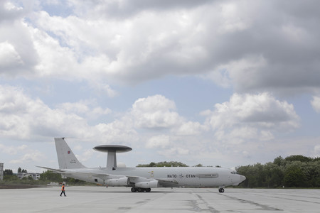 MApN anunţă al doilea transport aerian cu echipamente medicale din Coreea de Sud, cu o aeronavă C-17 Globemaster III