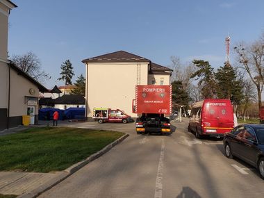 Organizaţii neguvernamentale şi antreprenori din judeţul Suceava cer Guvernului să asigure aprovizionarea urgentă cu materiale sanitare pentru spitalele din judeţ, dar şi testarea extinsă a locuitorilor 