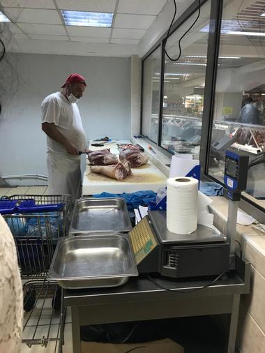 ANPC a închis Piaţa Rahova din Bucureşti şi pescăria din Piaţa Moghioroş