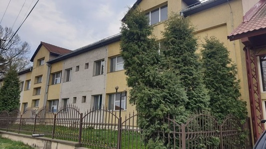 Hunedoara: Cinci persoane internate în Centrul de Îngrijire şi Asistenţă de la Brănişca sunt confirmate cu coronavirus, fiind transferate la spital