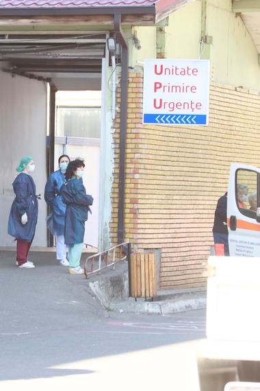 Mureş: 70 de cadre medicale au fost confirmate cu coronavirus, până în prezent