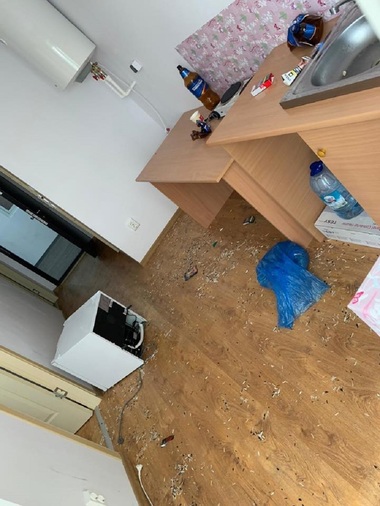 Viceprimarul municipiului Galaţi prezintă imagini cu dIstrugerile provocate de cei cazaţi într-un centru de carantină - FOTO
