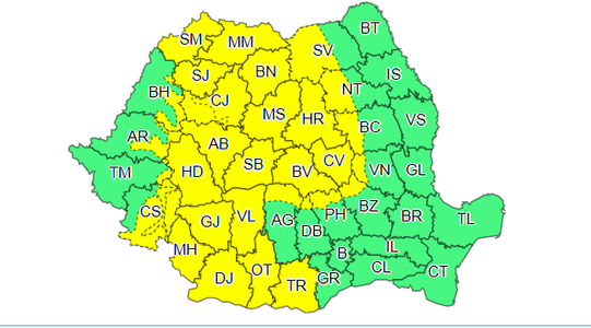 Cod galben de viscol la munte şi în 12 judeţe, până joi seară/ În zonele înalte, rafalele de vânt pot depăşi 120 de kilometri la oră