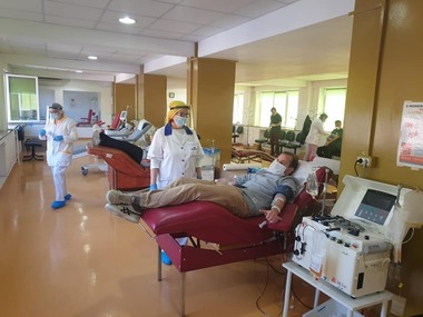 Prima donare de plasmă de la un pacient vindecat de COVID-19, la Timişoara