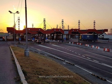 Stare de alertă: Intrarea în ţară a străinilor este interzisă/ Suspendarea zborurilor, prelungită cu 14 zile/ Multe puncte de trecere a frontierei rămân închise