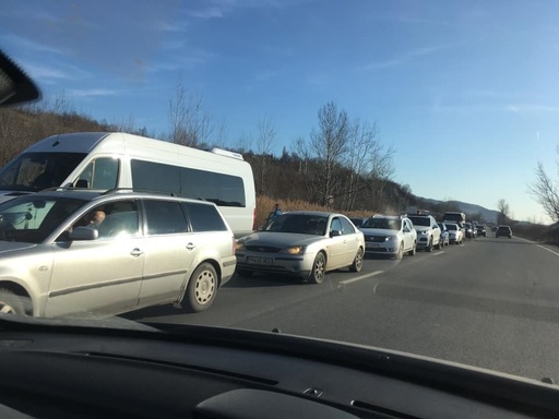 Restricţii de trafic pe DN 7, în judeţul Vâlcea, din cauza unor lucrări