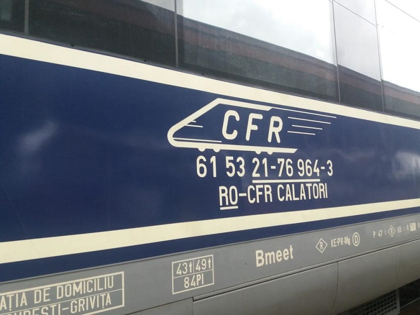 Călători fără mască de protecţie şi vagoane pline la un tren Regio Braşov-Bucureşti. Explicaţiile CFR Călători