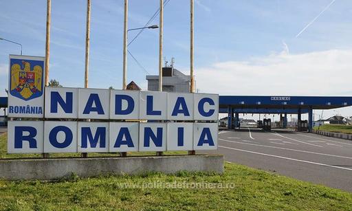Poliţia de Frontieră: 26.500 de persoane au intrat în ţară în cursul zilei de luni, 19.400 din Ungaria/ La frontiera româno-ungară sunt deschise 11 puncte de trecere a frontierei şi nu se înregistrează timpi mari de aşteptare
