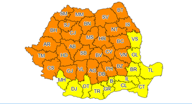 Furtunile vor continua în întreaga ţară, până sâmbătă dimineaţă, fiind emise din nou cod galben şi cod portocaliu