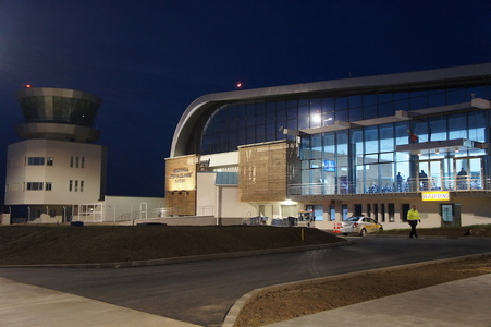 Autorităţile din Suceava anunţă că la 1 septembrie va fi deschis un nou terminal al Aeroportului "Ştefan cel Mare", în urma unei investiţii de 3,5 milioane de euro
