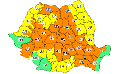 Cod portocaliu de ploi torenţiale, vijelii şi descărcări electrice, până joi seară, la munte, în Muntenia, Dobrogea, Transilvania, Maramureş şi în sudul Moldovei/ În aproape tot restul ţării, este Cod galben